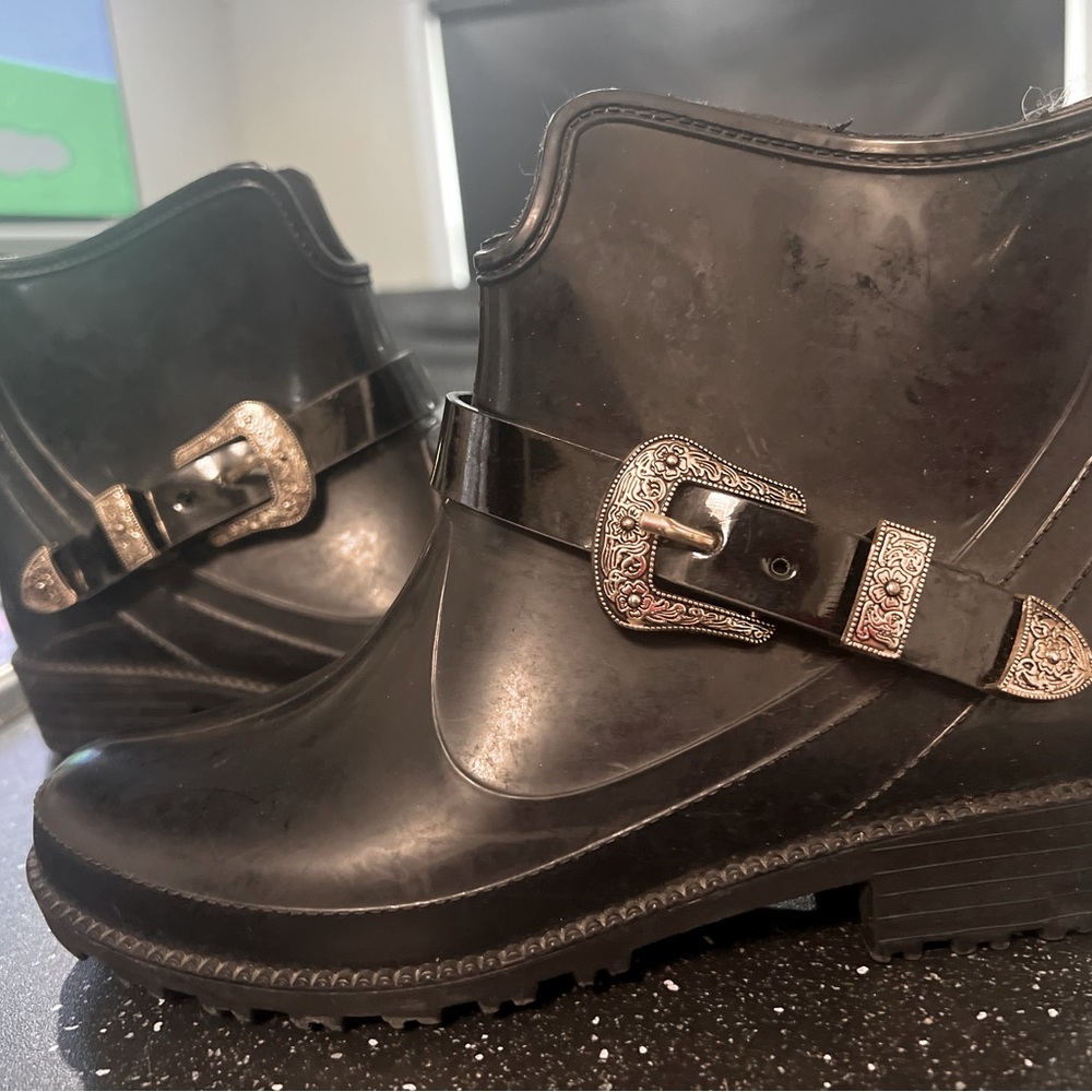 Western Gum Boots